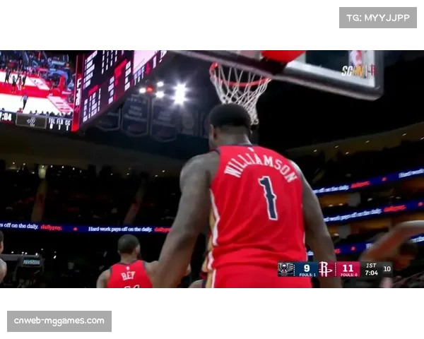 决胜时刻：最后两分钟，锡安连续冲击篮下得手，破解鹈鹕队的区域收缩